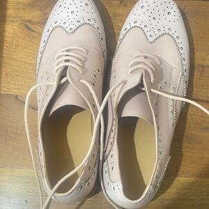 Elegant Pink Brogue Women's Shoes